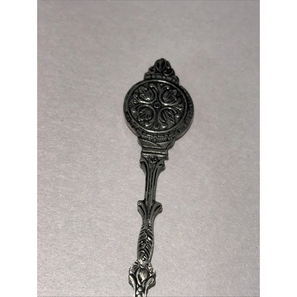 HOLLAND NETHERLANDS SAILBOAT PORCELAIN 3D SOUVENIR TEA SPOON PLATED 3581‎